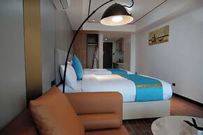 Golden Seagulls Hotel