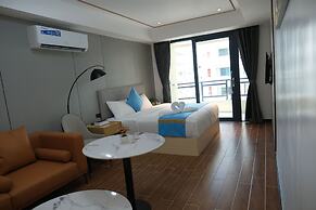 Golden Seagulls Hotel