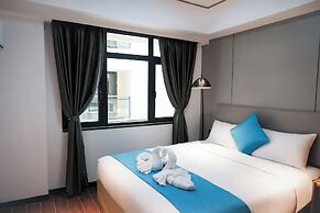 Golden Seagulls Hotel