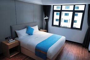 Golden Seagulls Hotel