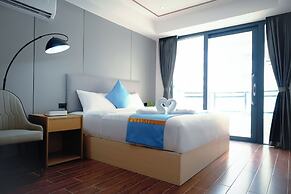 Golden Seagulls Hotel