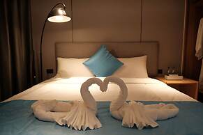 Golden Seagulls Hotel