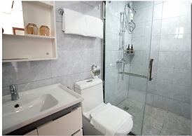 Golden Seagulls Hotel