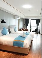 Golden Seagulls Hotel