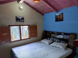 Goroomgo Buransh home stay Rishikesh