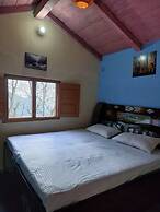 Goroomgo Buransh home stay Rishikesh