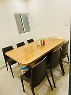 Goroomgo The Rudra Homestay Gujrat