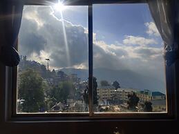 Goroomgo Pitstop Darjeeling