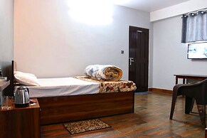 Goroomgo Pitstop Darjeeling