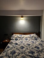 Goroomgo Pitstop Darjeeling