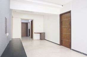 Fabhotel Shree Haree Residency