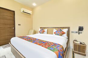 Fabhotel Pearl Square