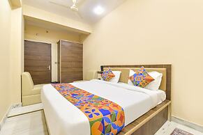 Fabhotel Pearl Square