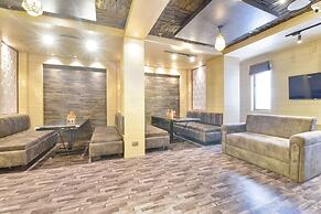 Fabhotel Pearl Square