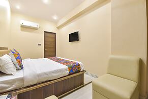 Fabhotel Pearl Square