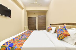 Fabhotel Pearl Square