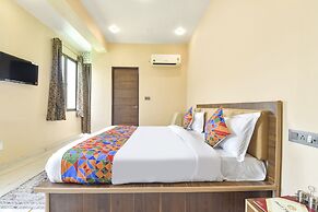 Fabhotel Pearl Square