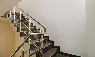 Fabhotel Prime Parisar