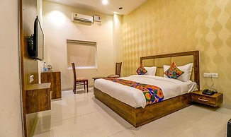 Fabhotel Prime Parisar