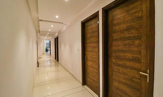 Fabhotel Prime Parisar