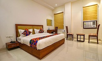 Fabhotel Prime Parisar