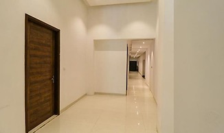 Fabhotel Prime Parisar