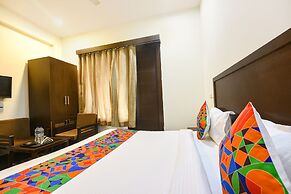 Fabhotel Silver Tree