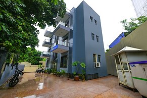 Fabhotel Silver Tree