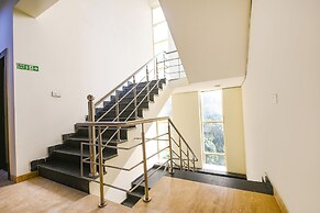 Fabhotel Silver Tree