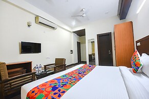 Fabhotel Silver Tree