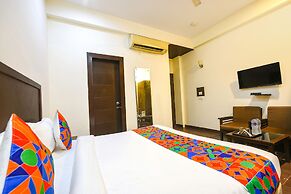 Fabhotel Silver Tree