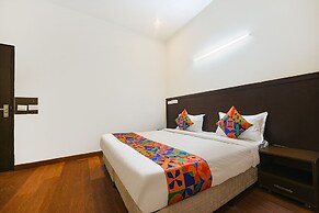 Fabhotel Silver Tree