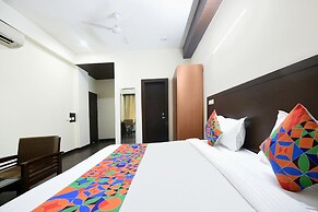 Fabhotel Silver Tree