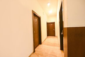 Fabhotel Silver Tree