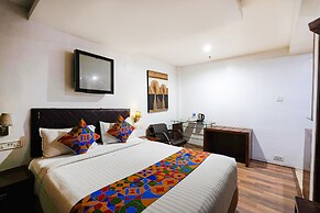 Fabhotel Lailas County