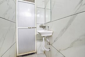 Fabhotel Gupta Residency