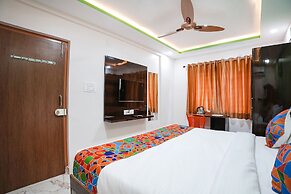 Fabhotel A White Pearl Suites
