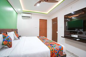 Fabhotel A White Pearl Suites