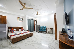 Fabhotel Wonderland Studio Rooms