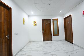 Fabhotel Wonderland Studio Rooms