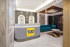 Fabhotel Well Back