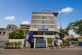 Fabhotel Wr Grand I