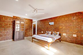 Fabhotel Arya'S Hyderabad Resort