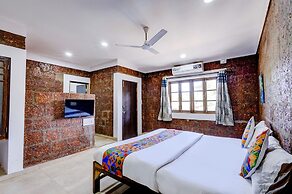 Fabhotel Arya'S Hyderabad Resort