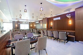 Fabhotel The Vrindavan Inn