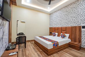 Fabhotel The Vrindavan Inn