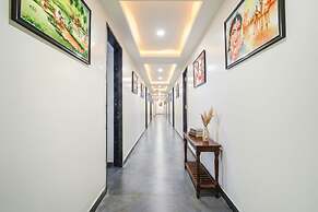 Fabhotel Prime Adhirath Grand