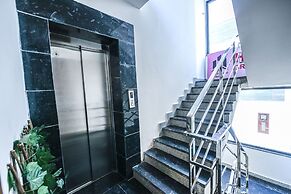 Fabhotel The Grand Velvet