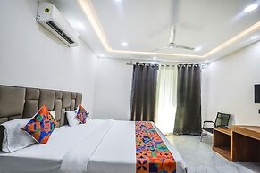 Fabhotel The Grand Velvet