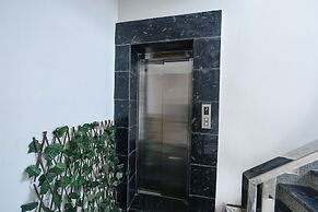 Fabhotel The Grand Velvet